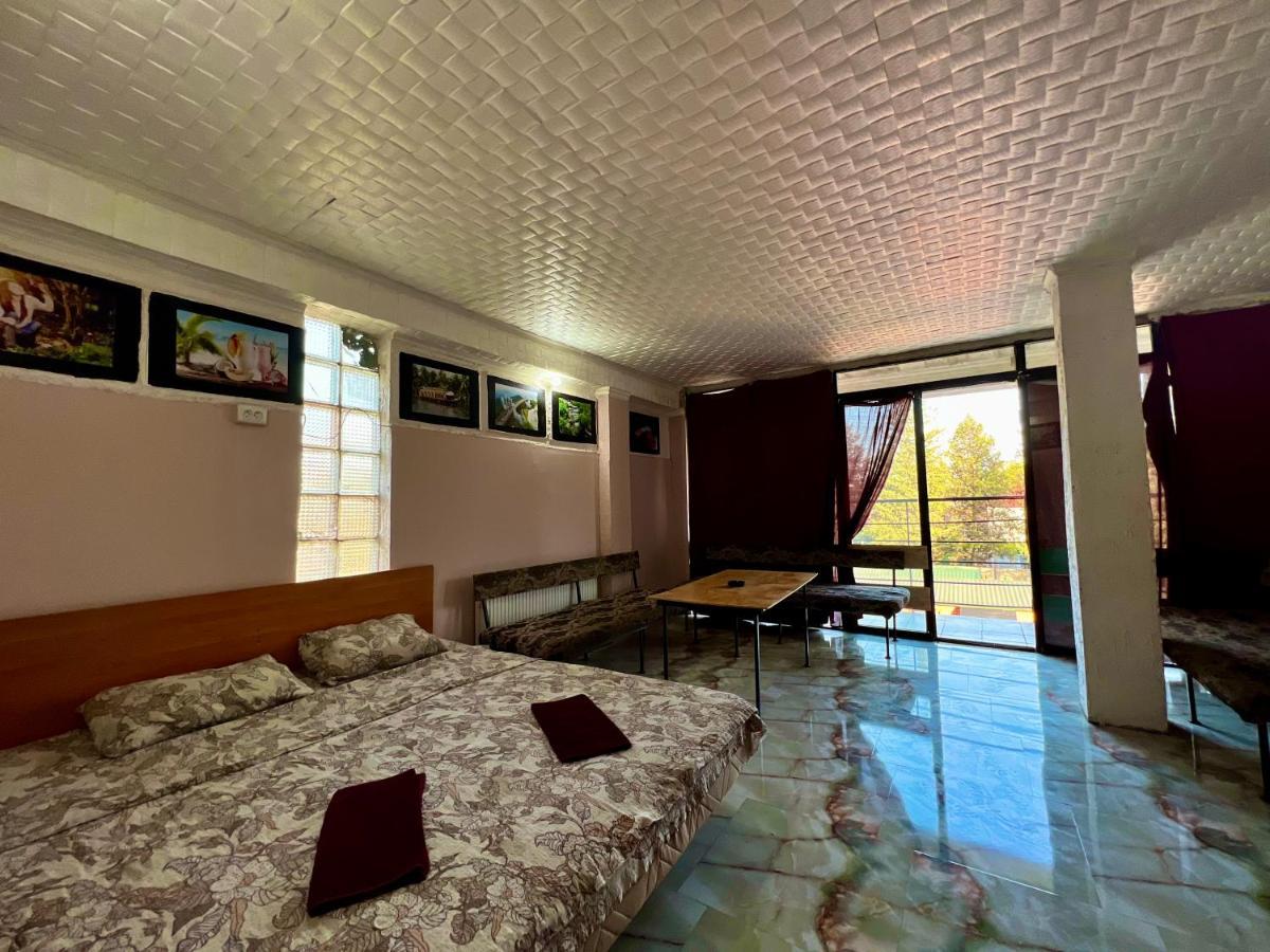 Smile Guesthouse 第比利斯 外观 照片