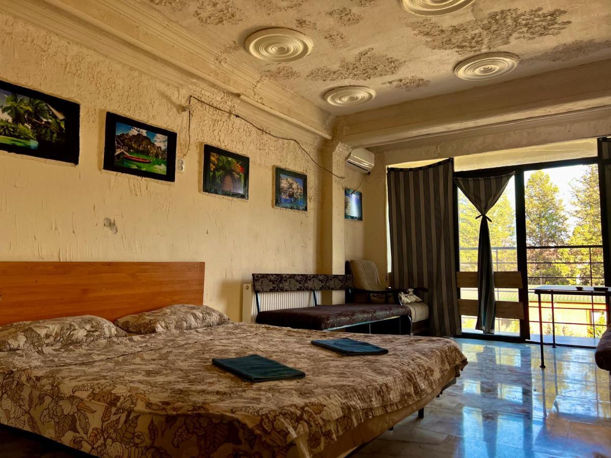 Smile Guesthouse 第比利斯 外观 照片