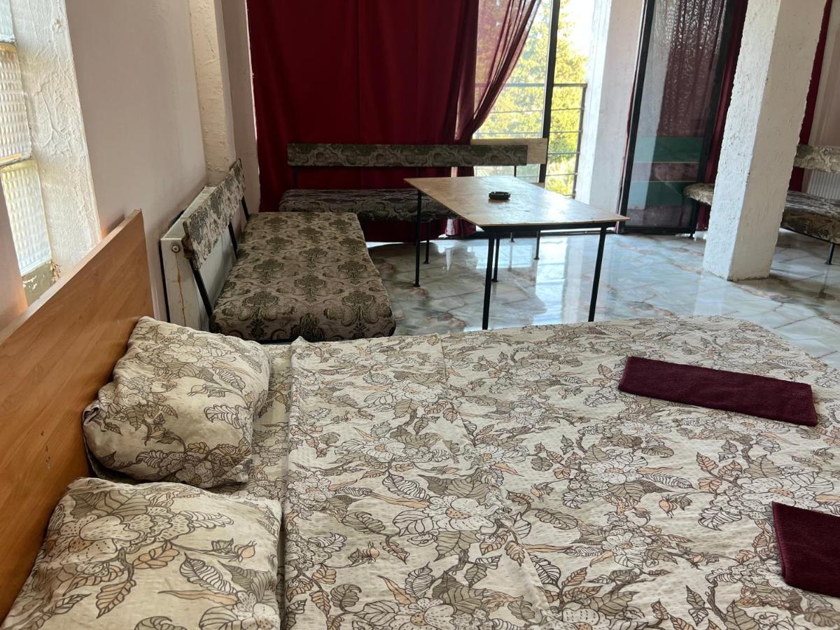 Smile Guesthouse 第比利斯 外观 照片