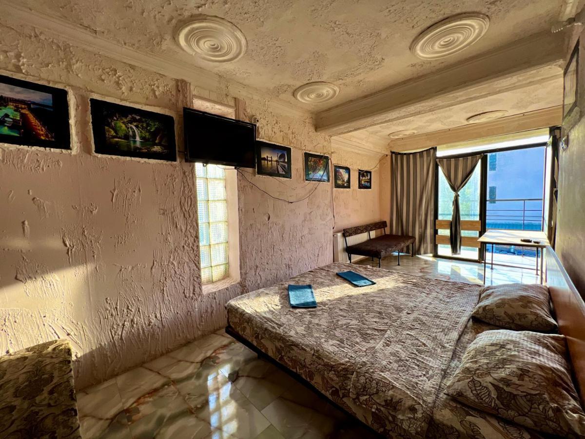 Smile Guesthouse 第比利斯 外观 照片